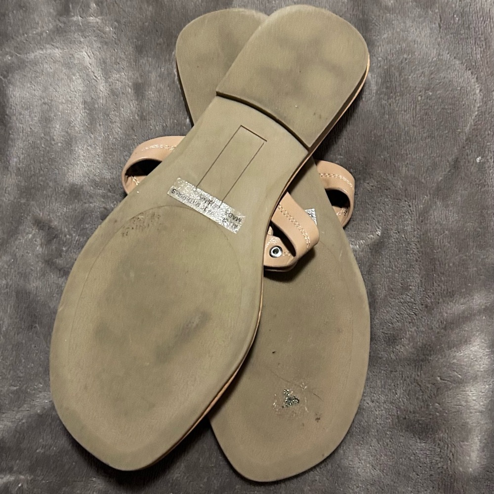 Dolce Vita Gotie Sandals - Picture 5 of 6